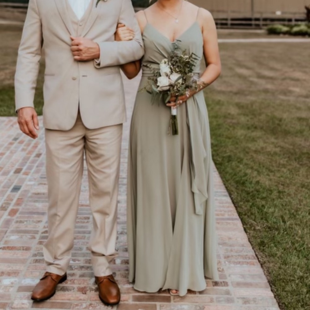 Bella Bridesmaids sage dress. Size 8- altered Paid $300 plus alterations.